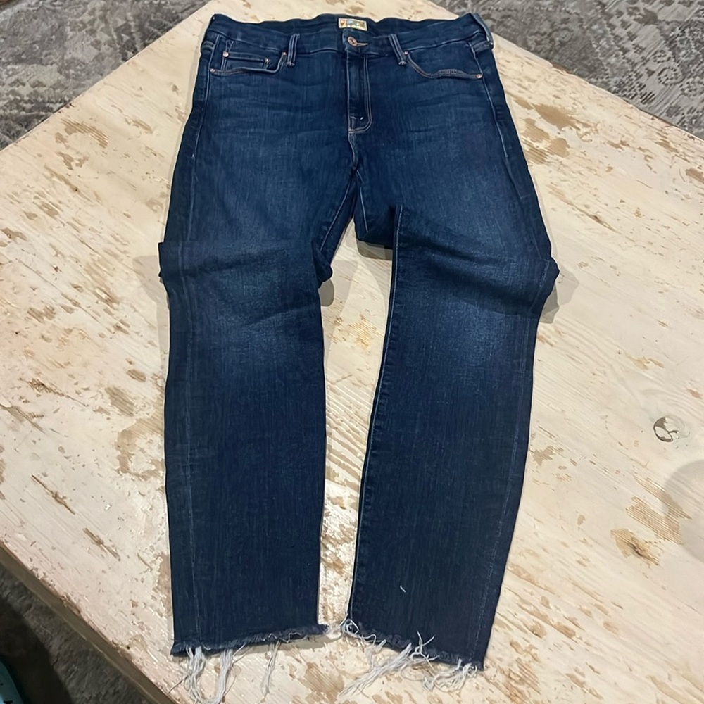 Like New—Mother “Looker Ankle Fray” Girl Crush Denim Jeans, Size 29